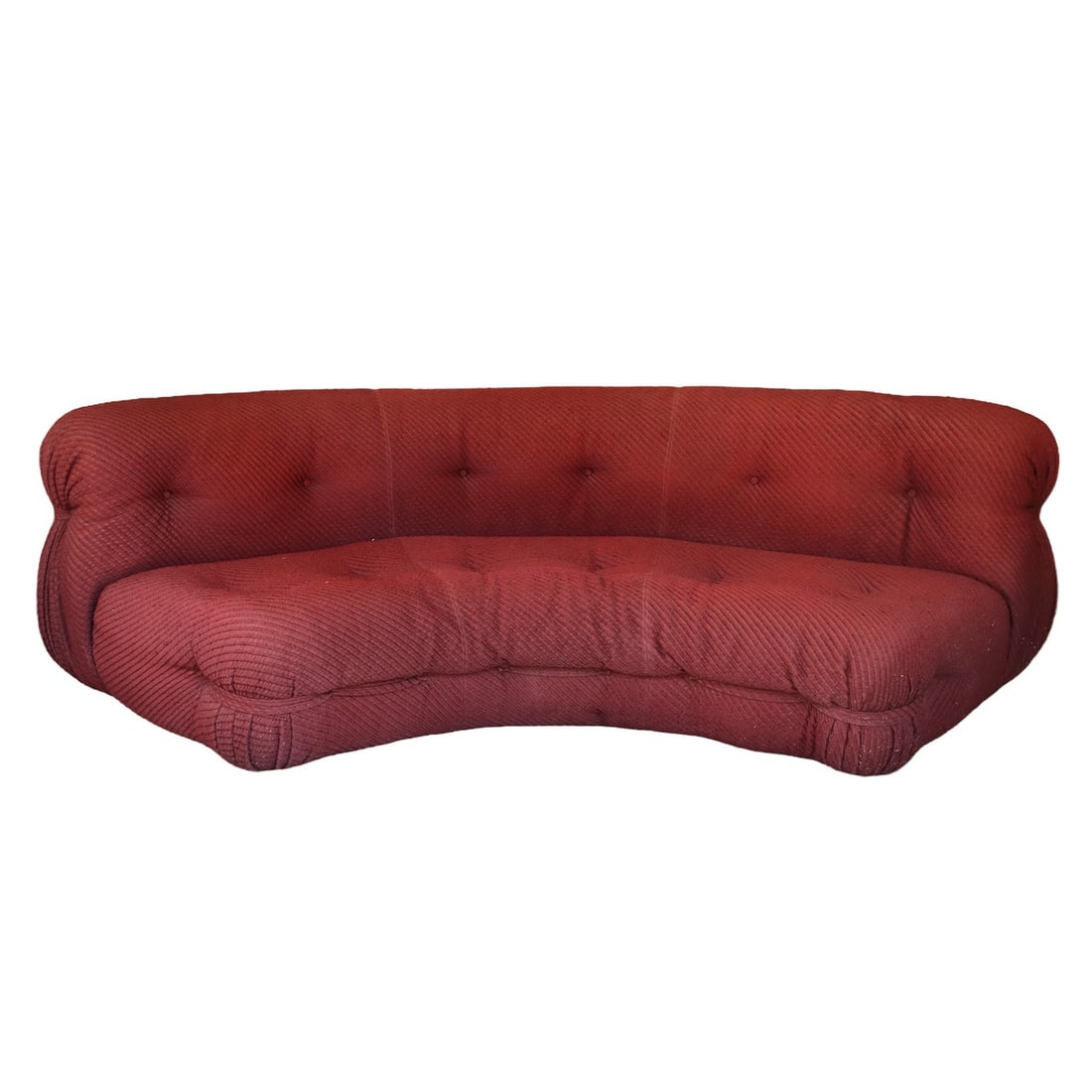 Curved sofa, prod. Italian, in the style of Afra and Tobia Scarpa, 1960: H 68x332x90 cm Structure in wood and expanded polyurethane. Feet in wood and ABS, upholstery in ribbed fabric in shades of amaranth. Signs of use.