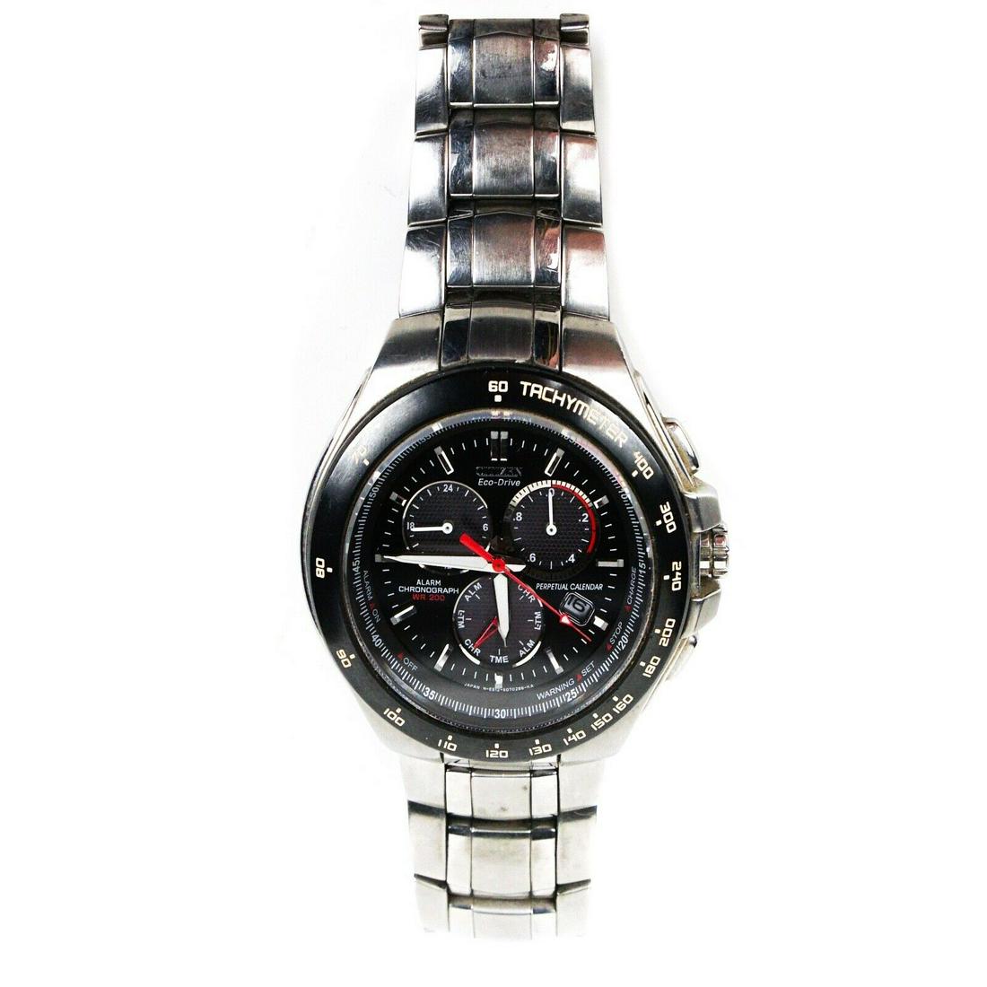 Citizen - Watch - Ecodrive WR 200 - Chronograph - Link: Citizen - Watch - Ecodrive WR 200 - Chronograph alarm Color: Silver/ Black Material: Link Band ------------------------------------------------------------ Details: - silver band - black bezel and fac