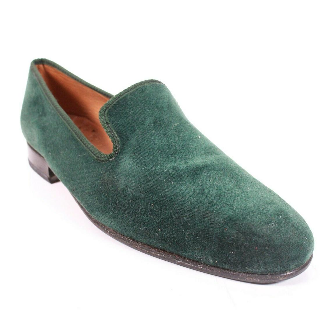 Tricker's - Green Velvet Loafers - Men's Size: US 10.5: Tricker's - Loafers - Men's Size: 9 - Fits like a US 10.5 Color: Green Material: Velvet ------------------------------------------------------------ Details: - Made in England - item # KFIN96 Conditio