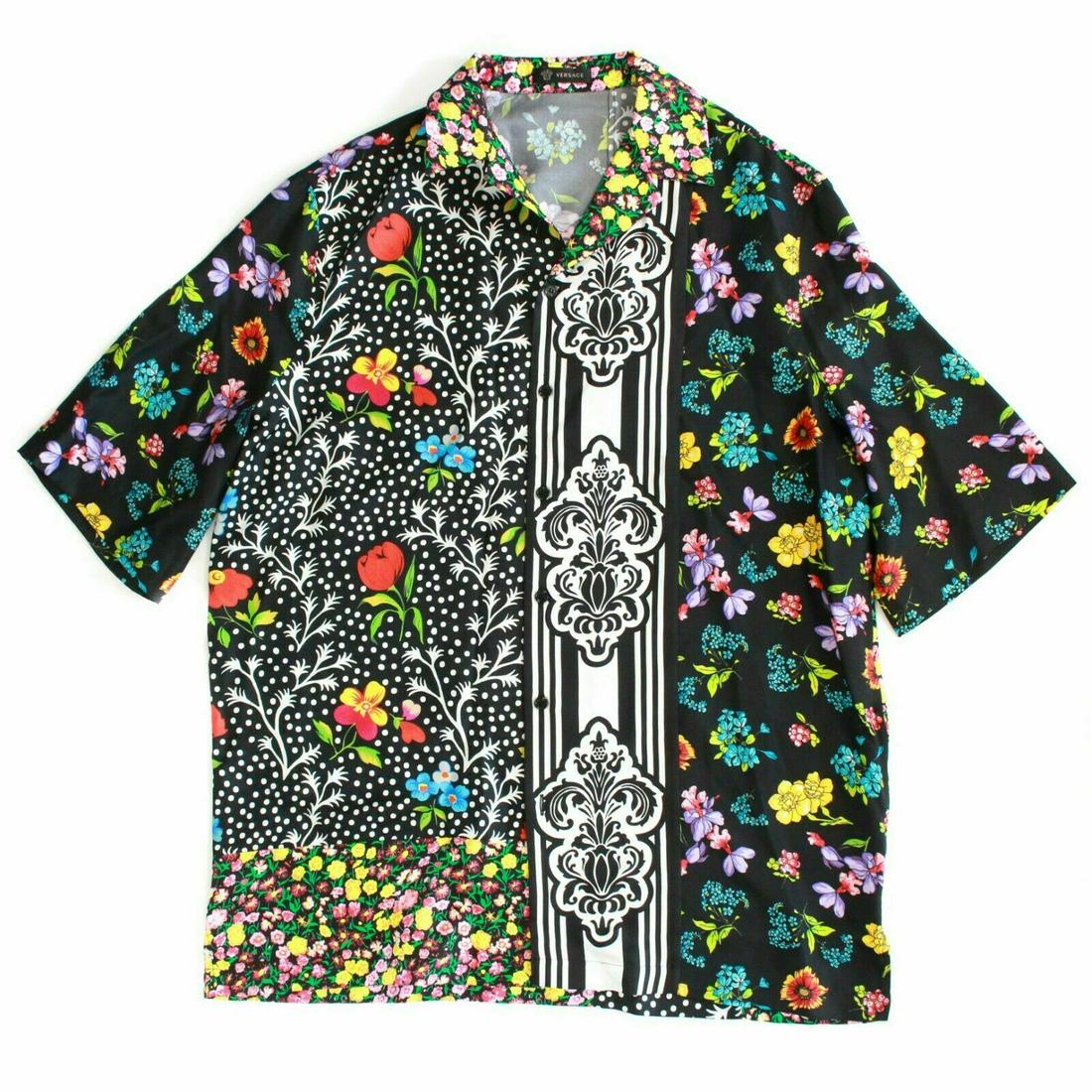 Versace - NEW Short-Sleeve Button-Down Shirt - Large: Versace - NEW Short-Sleeve Button-Down Shirt - Multi-color Floral Pattern Size: IT 40 - Large - L Color: Black - Multi-colored Material: 100% Silk -----------------------------------------------------