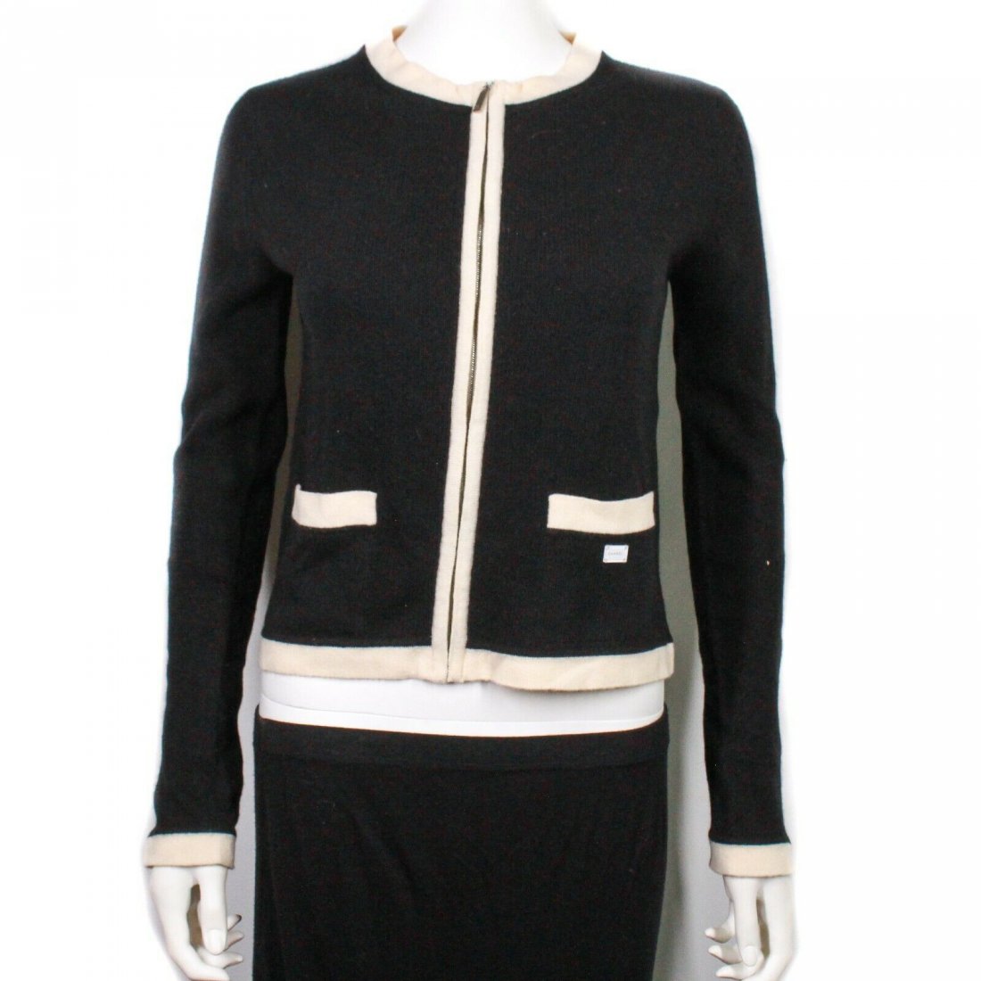 Chanel - Zip Cashmere Cardigan Sweater - US 6 (1 of 5)