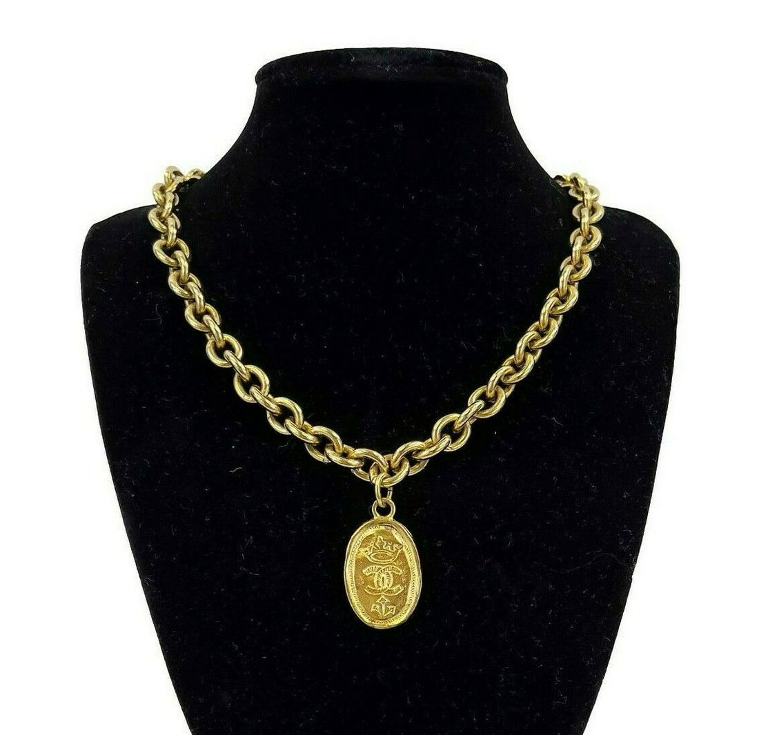 CHANEL - Gold Tone Medallion Choker Necklace - Oval (1 of 9)