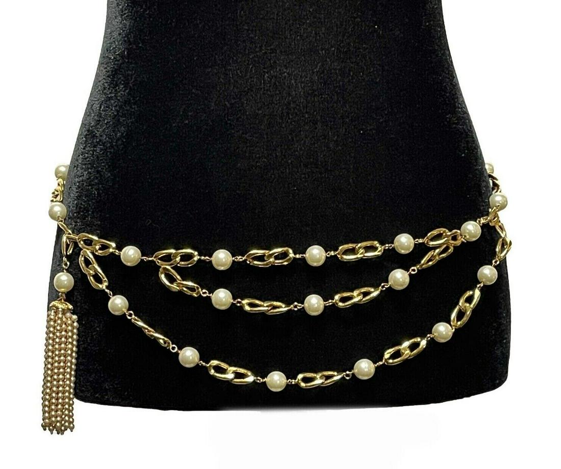 CHANEL - VTG 80s 90s '23' Pearl Chain Link Gold Layered Tassel Belt- One Size (1 of 7)