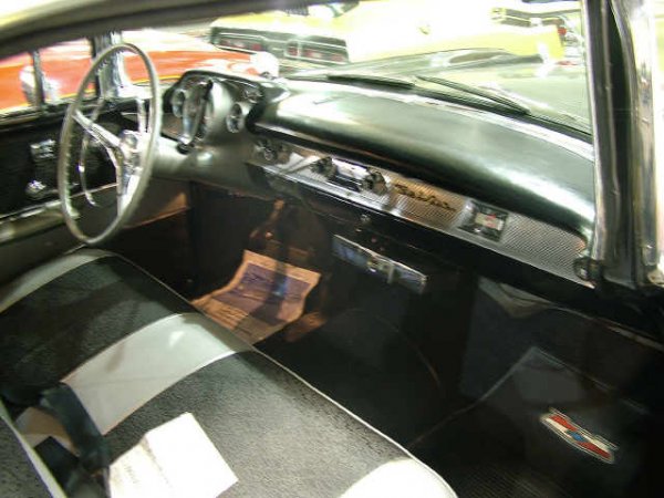 1957 Bel Air Black Chevy Nomad - 4