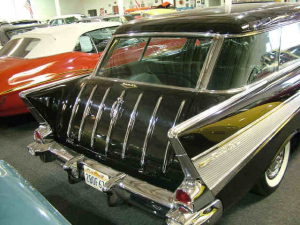1957 Bel Air Black Chevy Nomad - 5