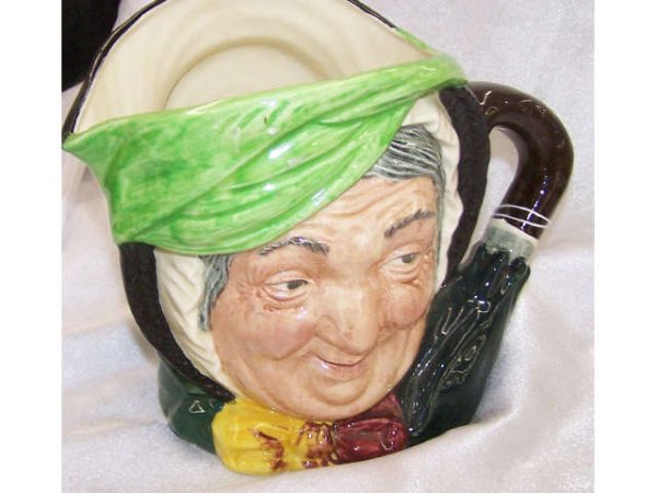 Large Sairey Gamp Royal Doulton Toby - 3