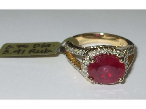 Ladies Ruby & Diamond Ring - 3