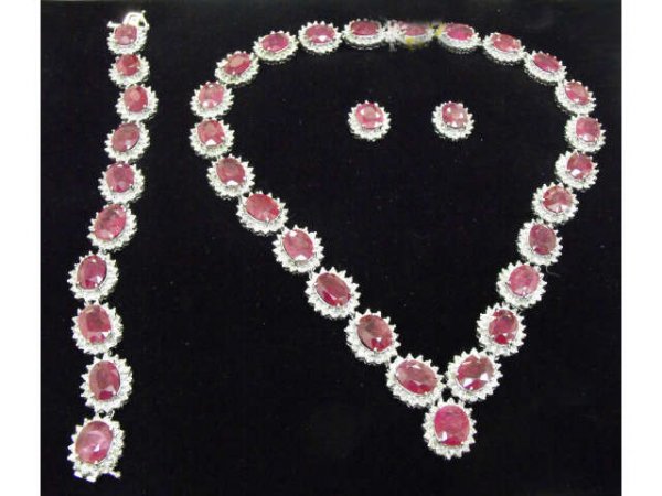 153.66 tcw Ruby & 17.78 ct. Dia. Ensemble 88.6k