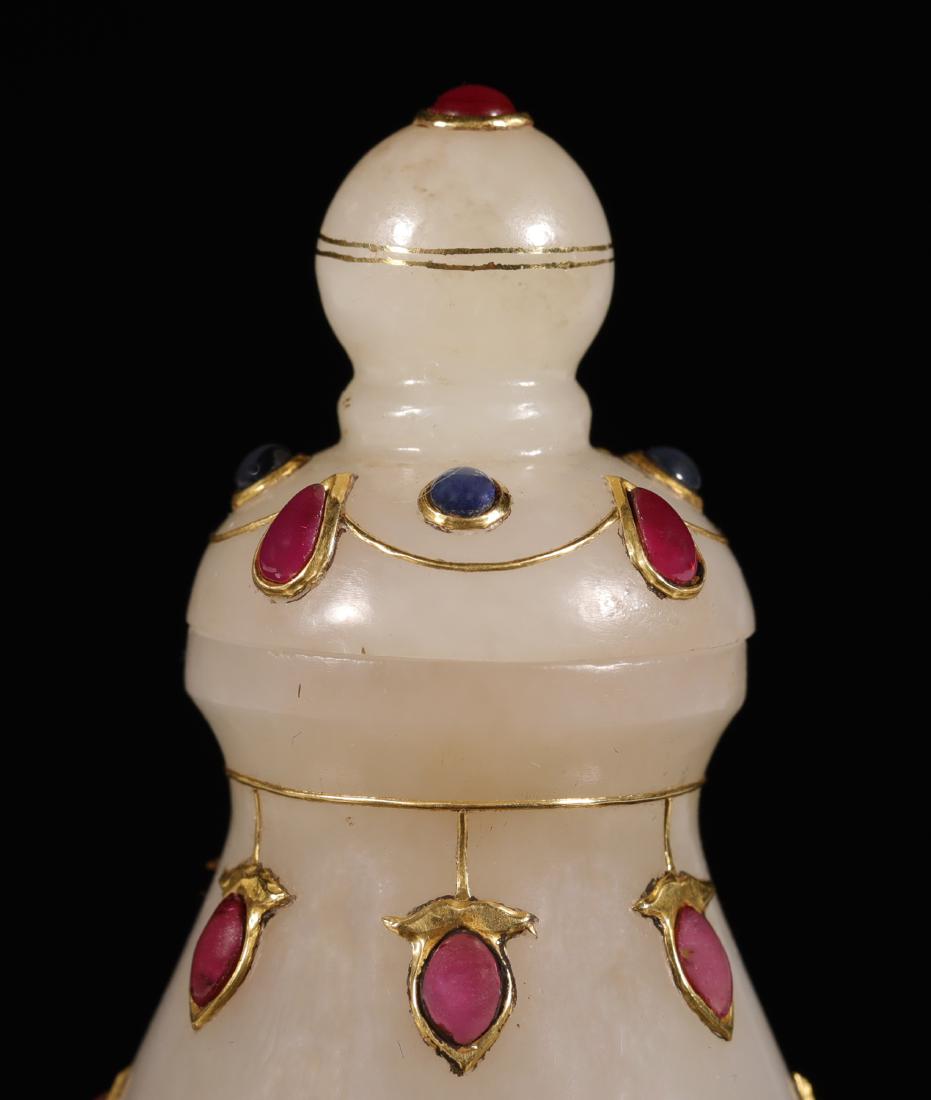 清代 痕都斯坦嵌宝石玉瓶  - 8