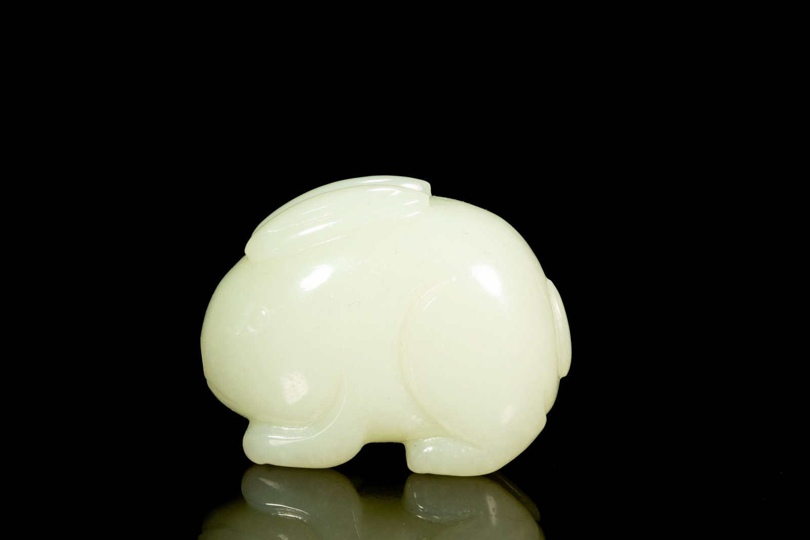 hetian jade rabbit snuff bottle from Qing (1 of 9)