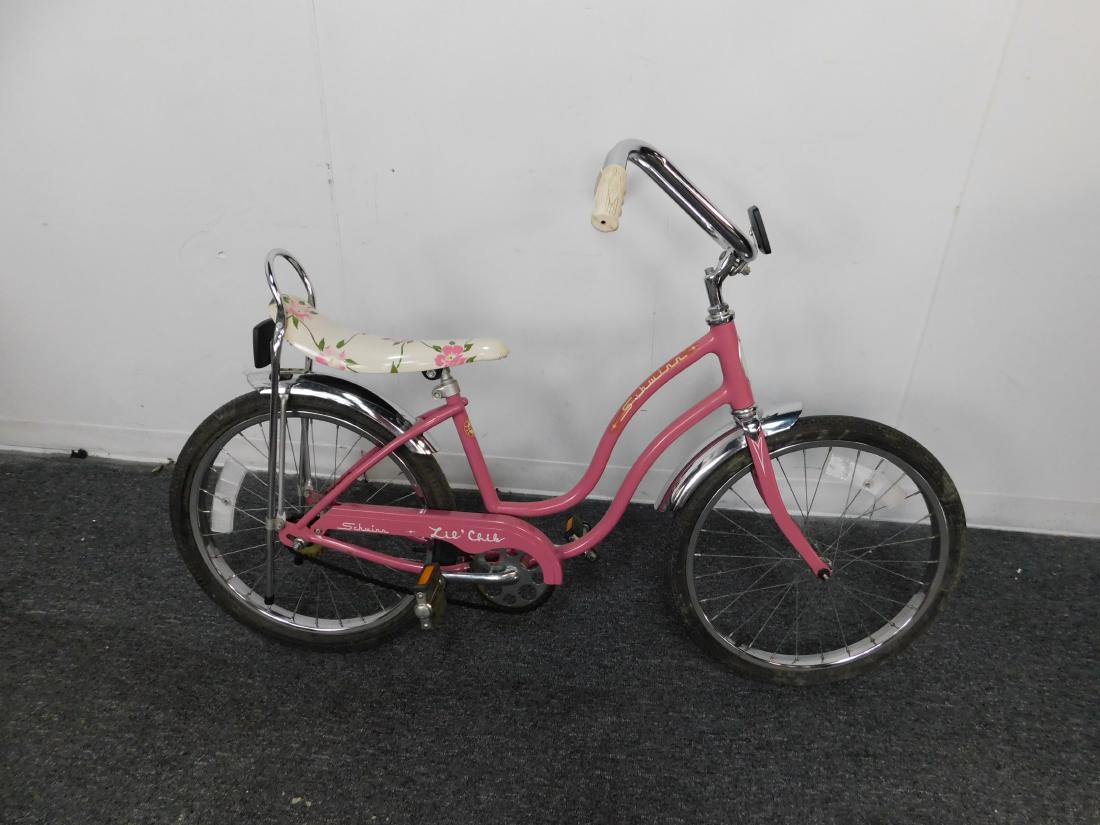 Lil chik sale schwinn bike
