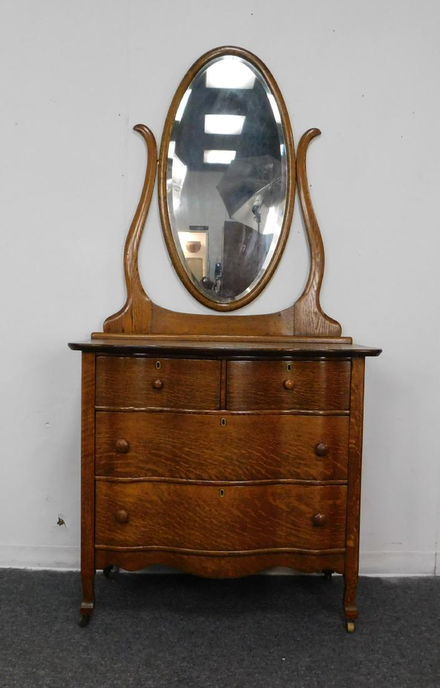 Antique Oak Serpentine Dresser With Mirror Jul 21 2019