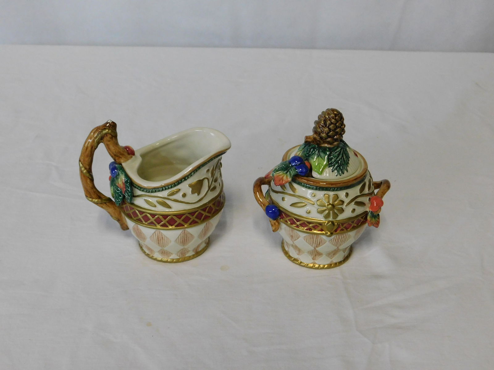 Fitz and Floyd Snowy Woods Creamer and Sugar Set (1 of 3)