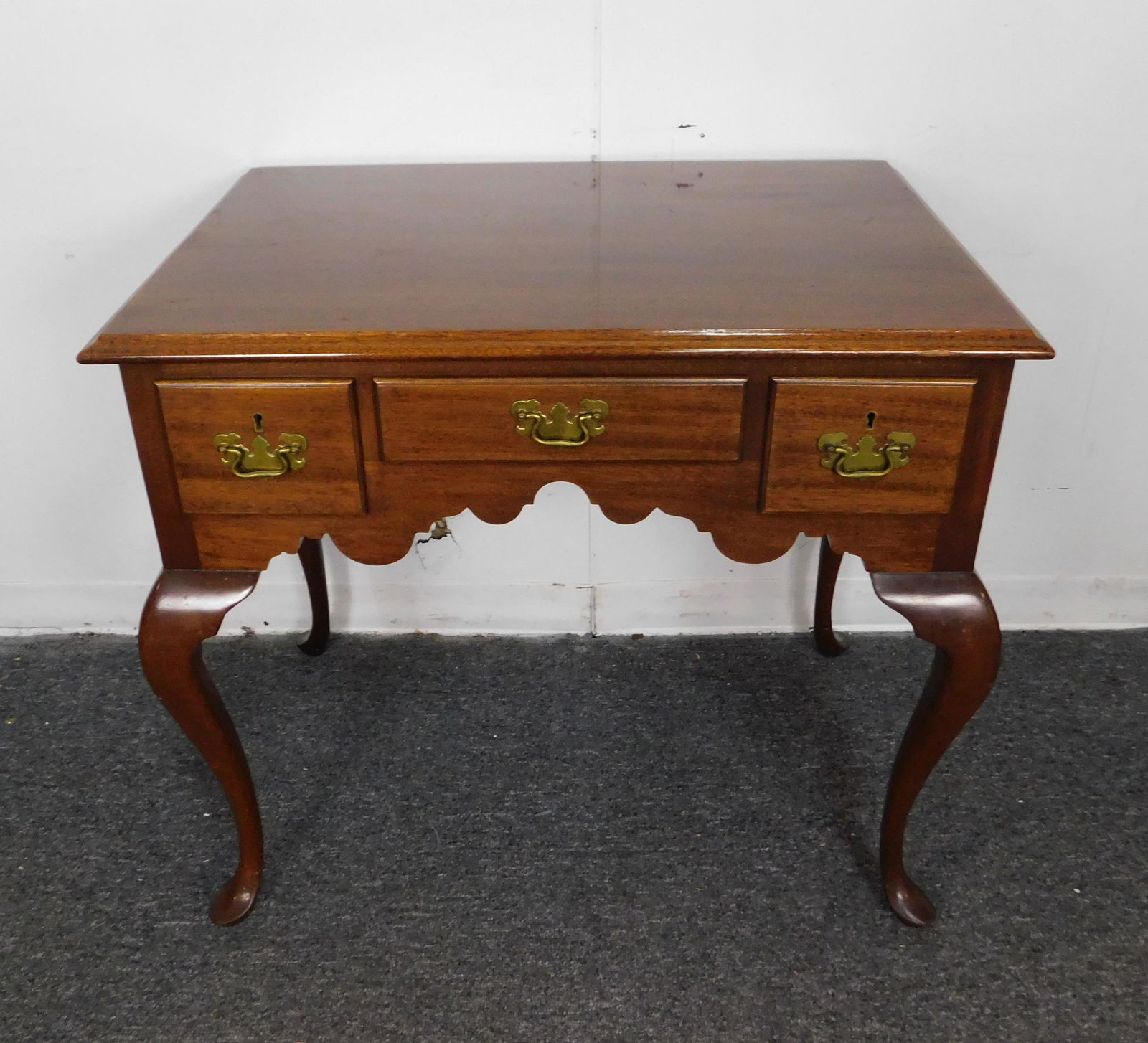 Biggs Antique Queen Anne Mahogany Lowboy (1 of 3)