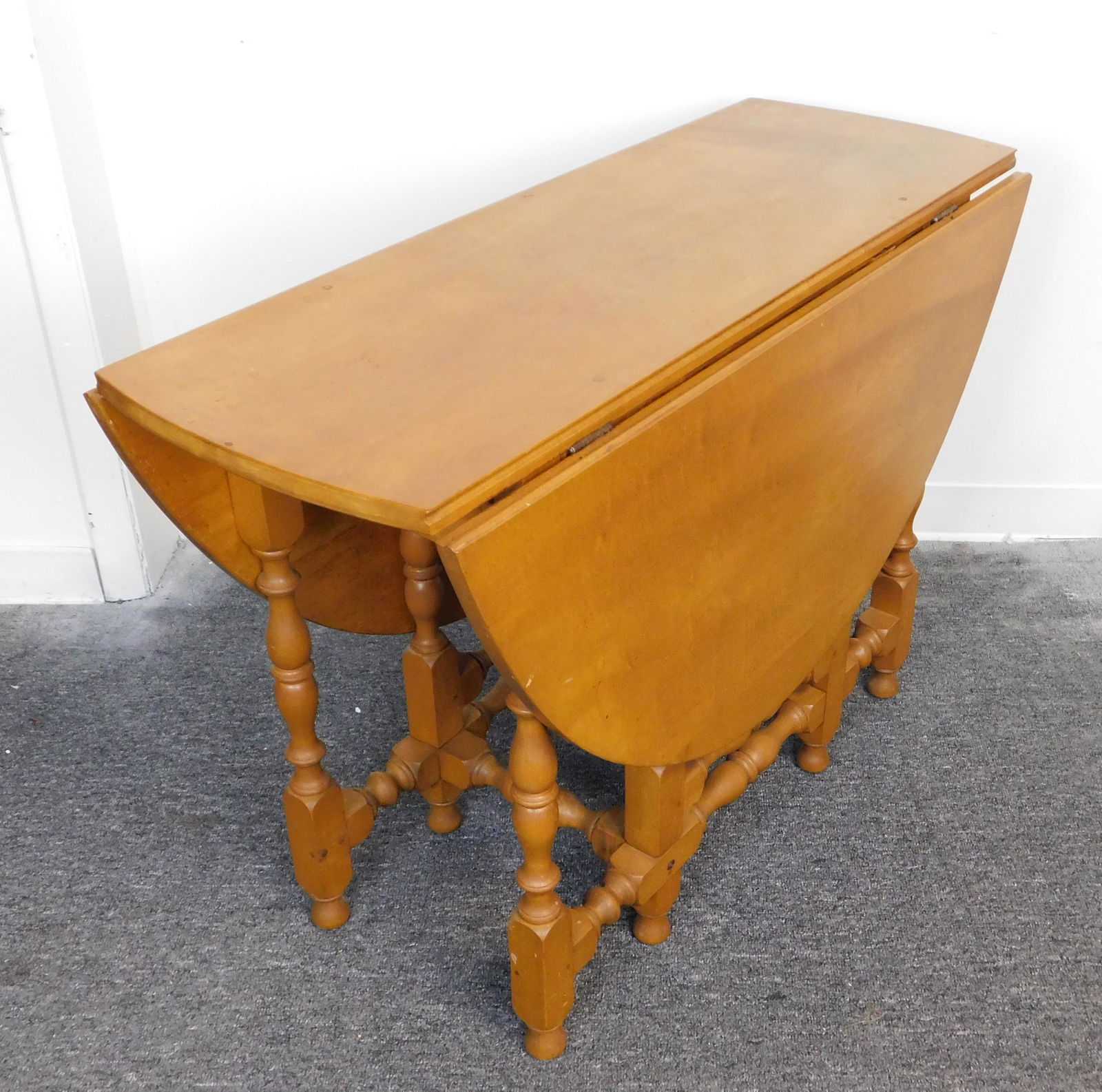 Rare Kittinger CW 55 Gateleg Table Serial No. 5 (1 of 11)