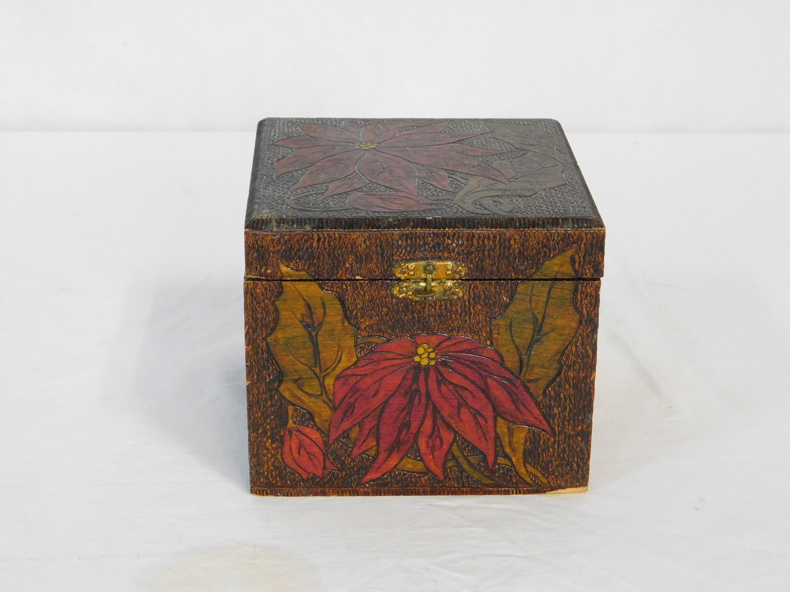 Flemish Art Pyography Cigar Box: Flemish Art Pyography Cigar Box. 5.25"H x 6.25"L x 6.25"W in good condition with one small flaw on front corner as pictured.