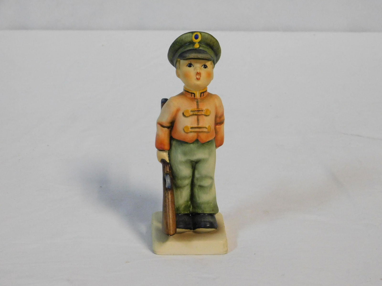 "Soldier Boy" #332 Hummel TMK-6 (1 of 3)