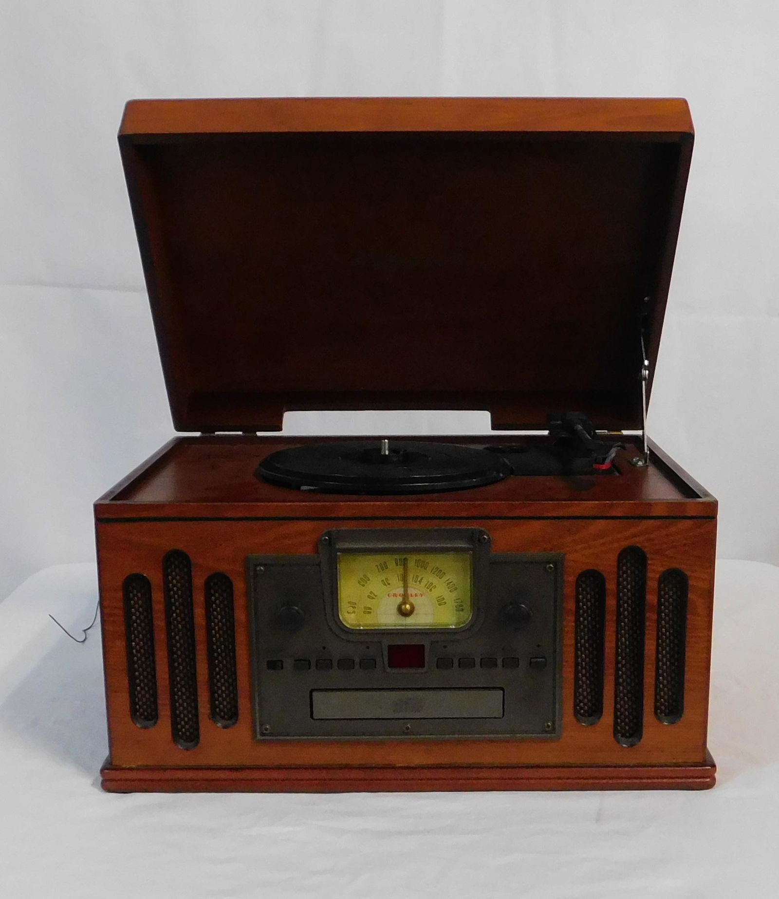 Crosley Table Top Stereo with Turntable, CD, Radio (1 of 3)