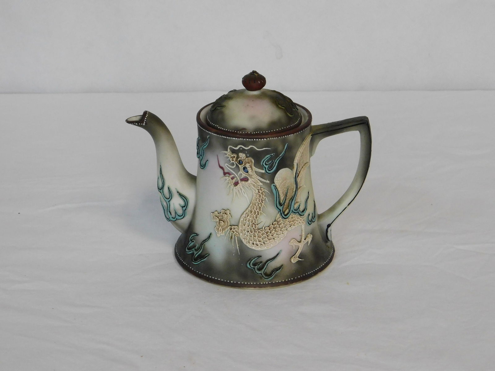 Moriage Dragonware Teapot Takito Company Japan (1 of 5)