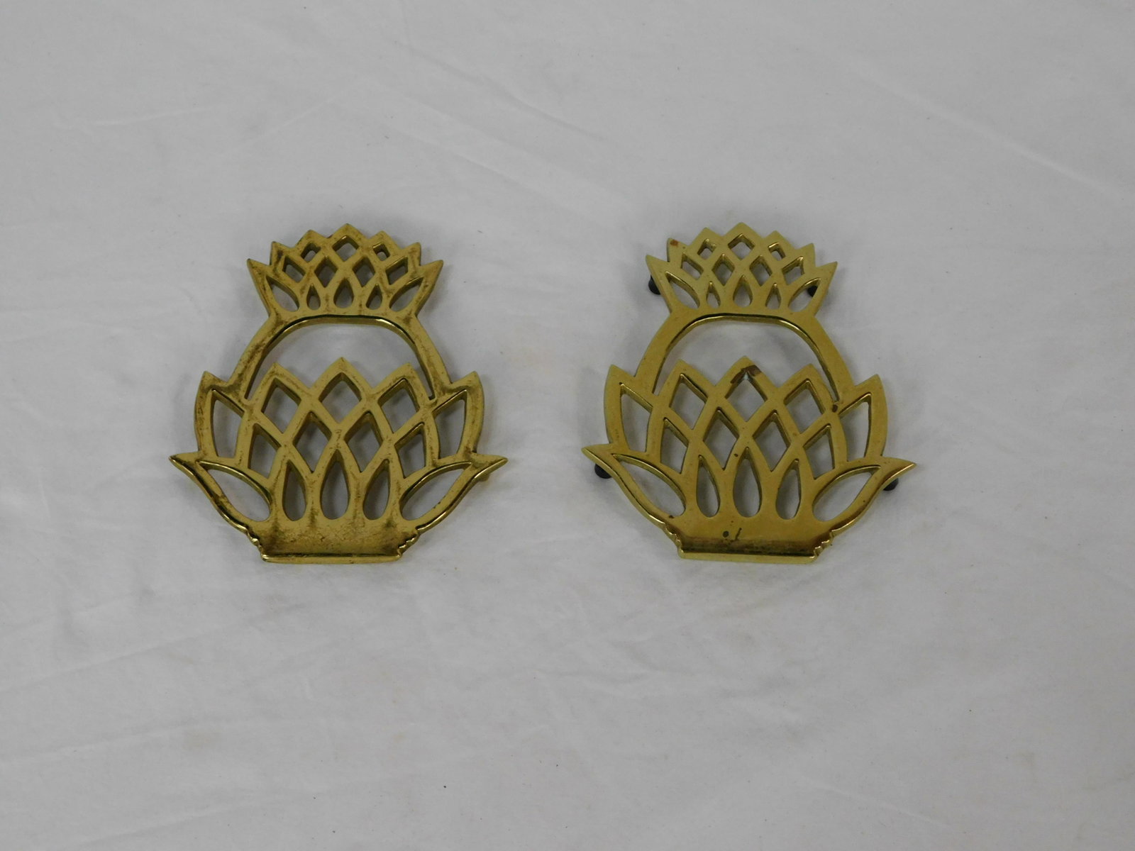 2 Virginia Metalcrafters 10-46 Pineapple Trivets: 2 Virginia Metalcrafters 10-46 Pineapple Trivets in good condition, 7''H x 6''W
