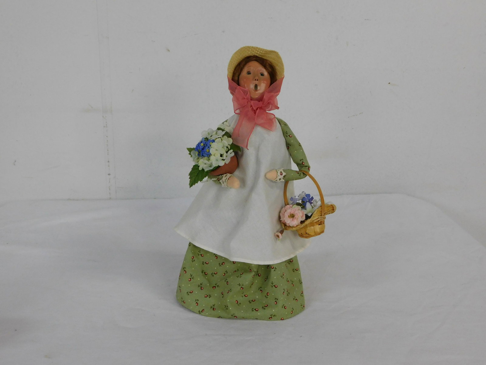 Byers Spring Carolers Gardener Woman Flower Dress: Byers Choice Spring & Summer Carolers Gardener Woman 2003. 12" tall in good condition.