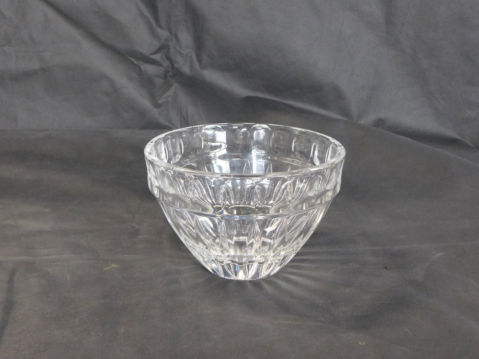 Lenox Crystal Bowl: Lenox Crystal Bowl in good condition, 5.5''H