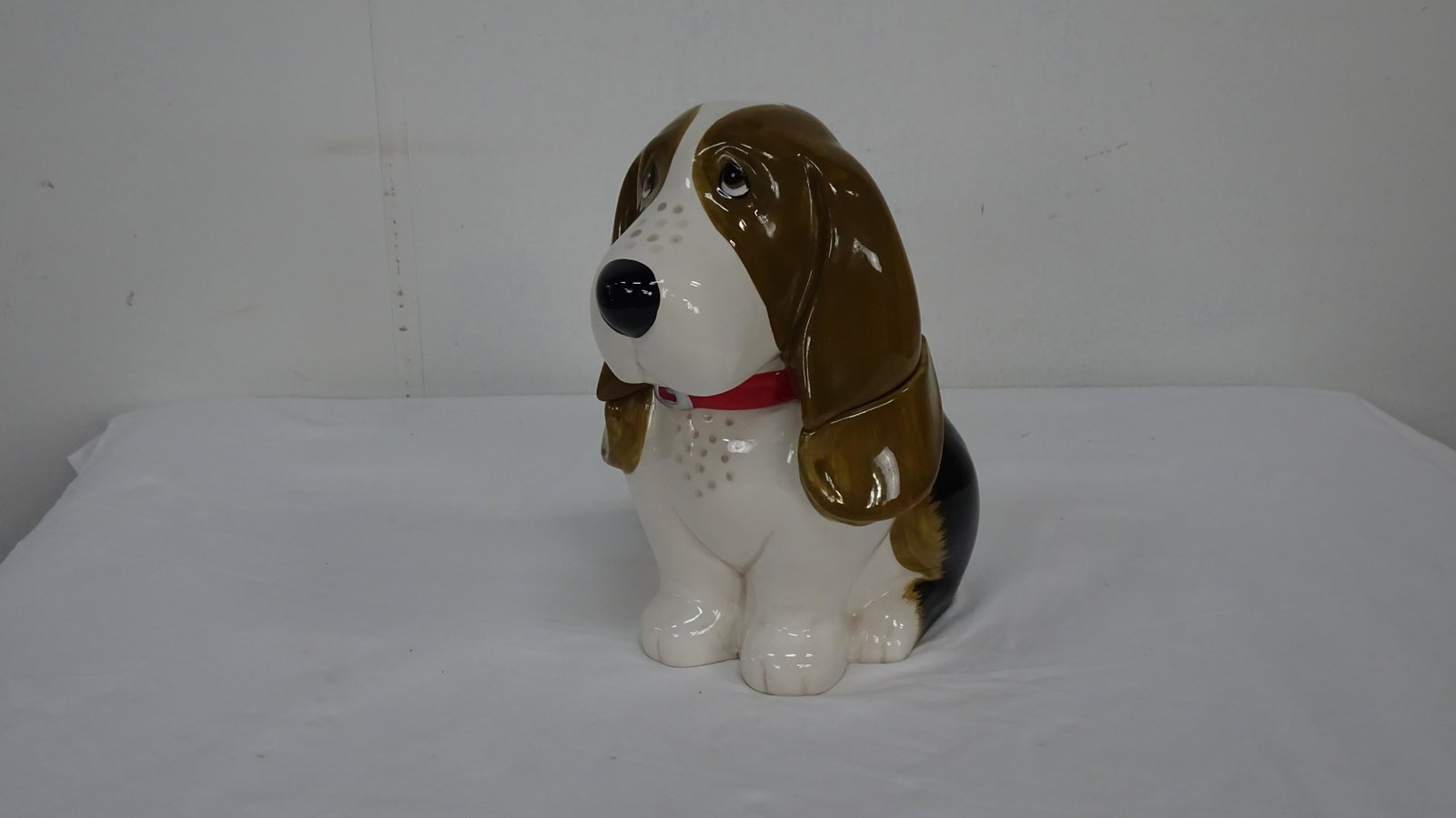 Pioneer Woman Henry the Dog Cookie Jar: Pioneer Woman Henry the Dog Cookie Jar. 10.5"H in good condition.