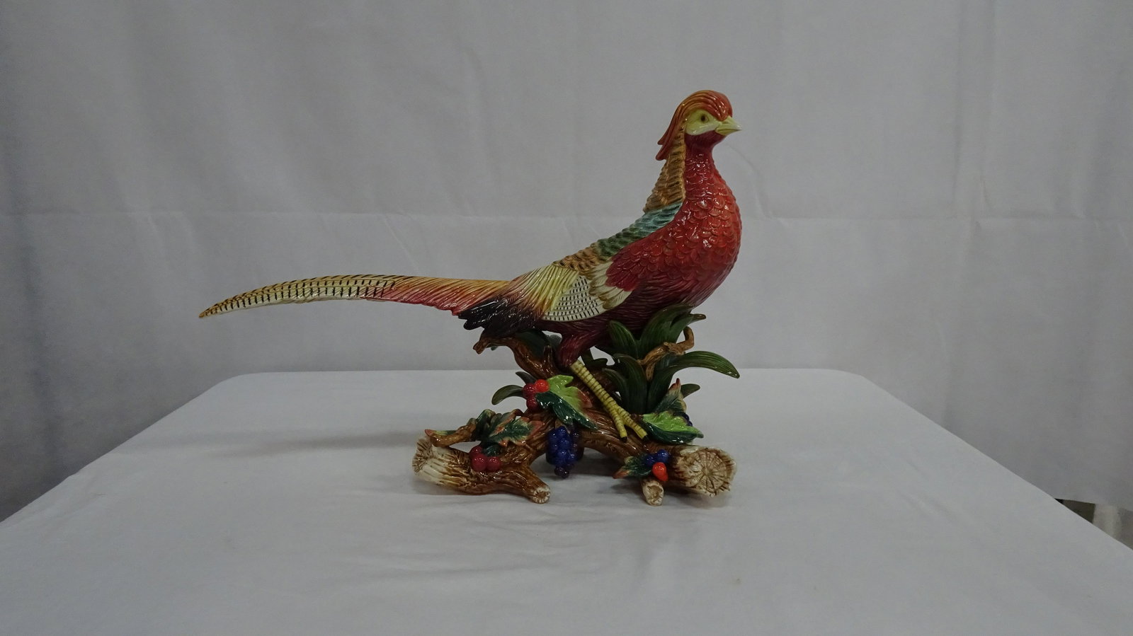 Large Fitz & Floyd Golden Pheasant Figurine: Large Fitz & Floyd Golden Pheasant Figurine in good condition. Marked on the bottom. 13"H x 18"L