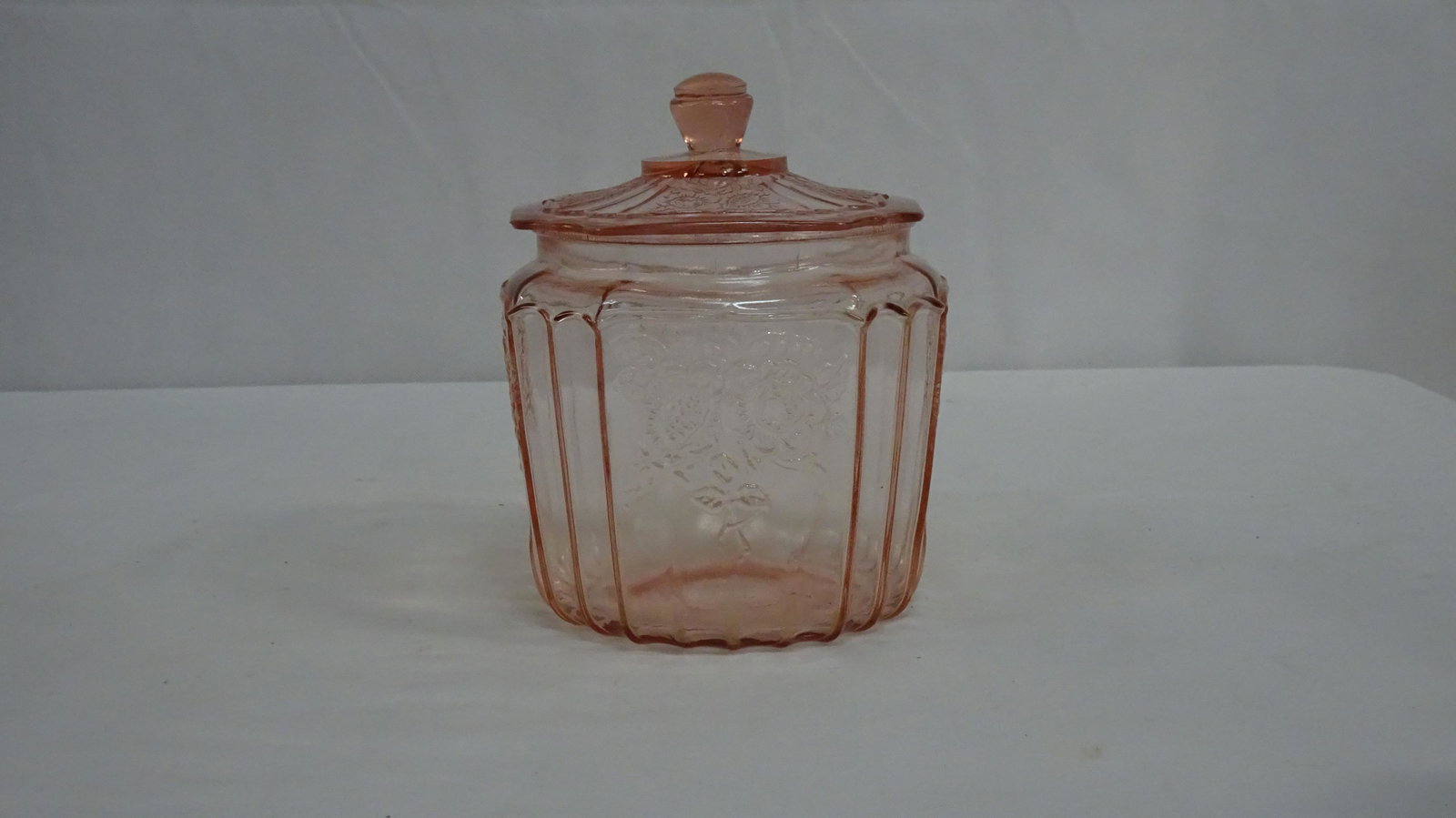 Mayfair Open Rose Pink Despression Biscuit Jar: Mayfair Open Rose Pink Despression Biscuit Jar in good condition, 7''H