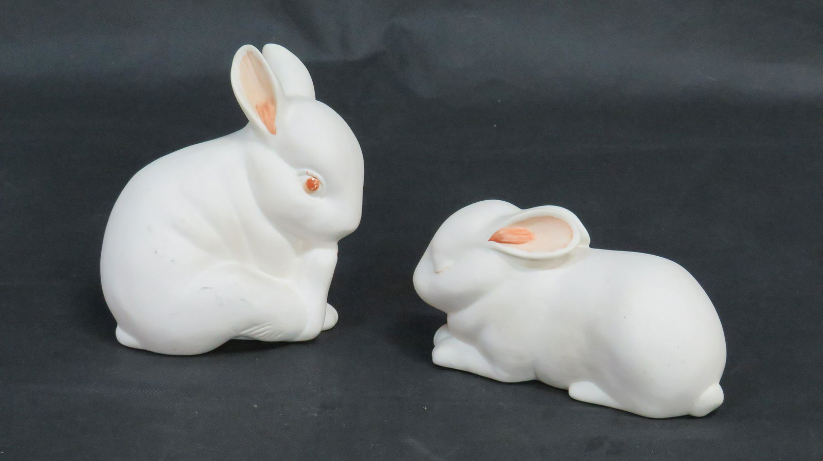 Pair of Vintage White Porcelain Rabbits (1 of 4)