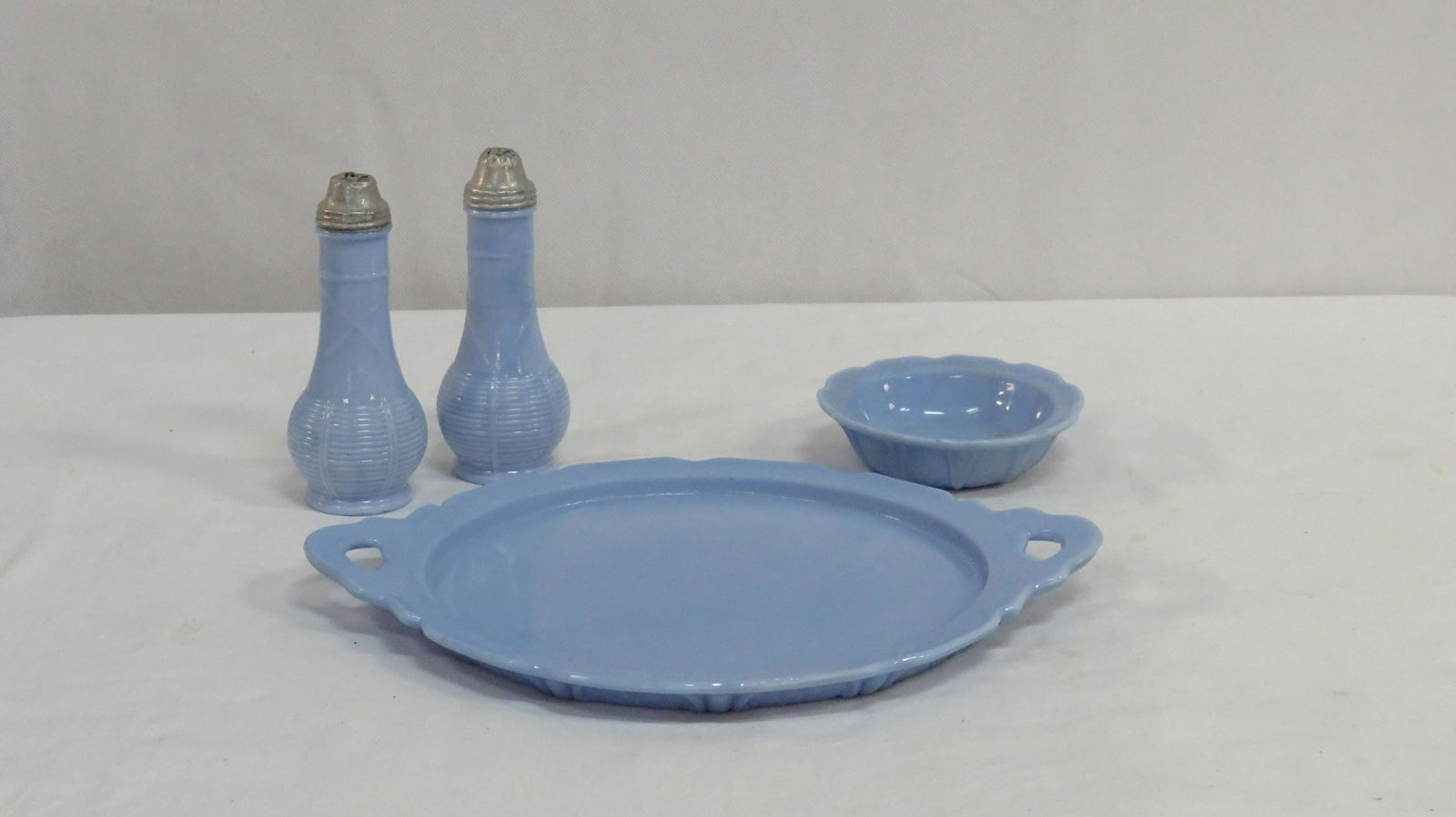 4 Pcs Blue Delphite Depression Glass (1 of 2)