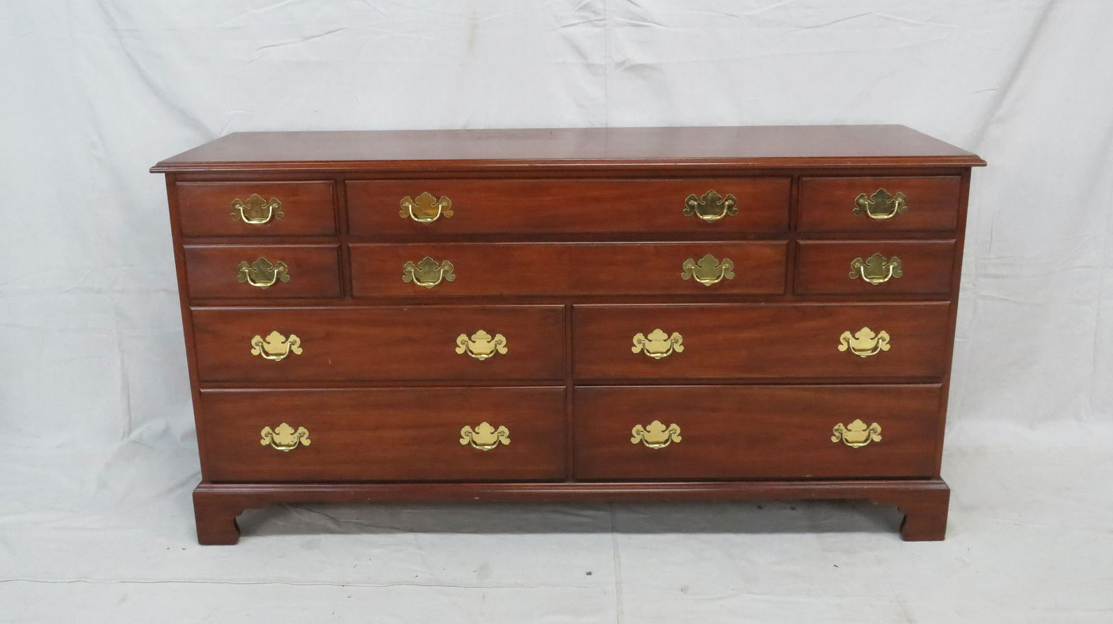 Henkel Harris Virginia Galleries Cherry Dresser (1 of 6)