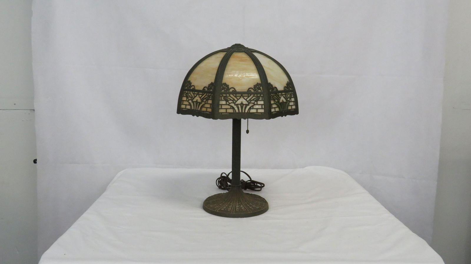 Miller Lamp Company Slag Glass Lamp (1 of 12)