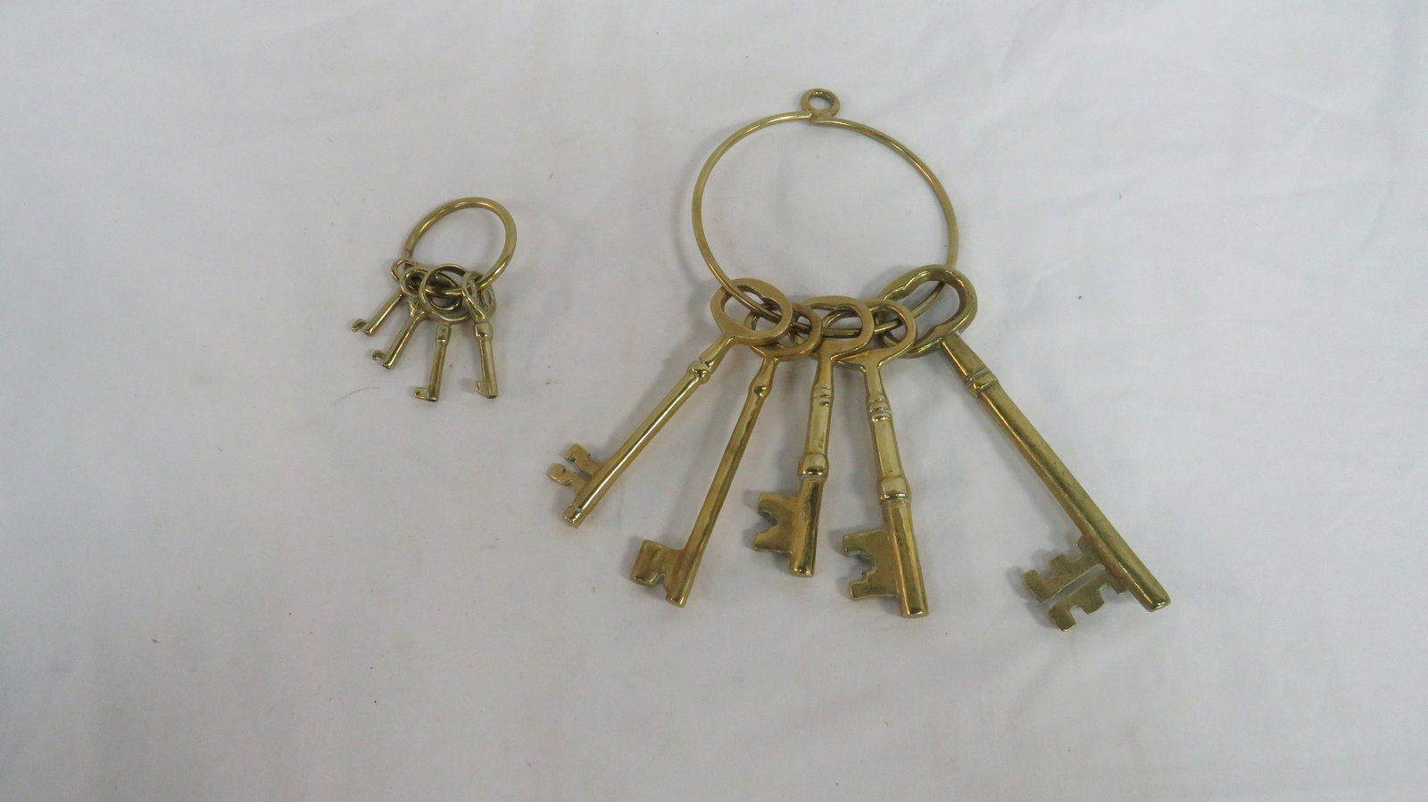 2 Vintage Sets Brass Jailer Keys on Ring (1 of 2)