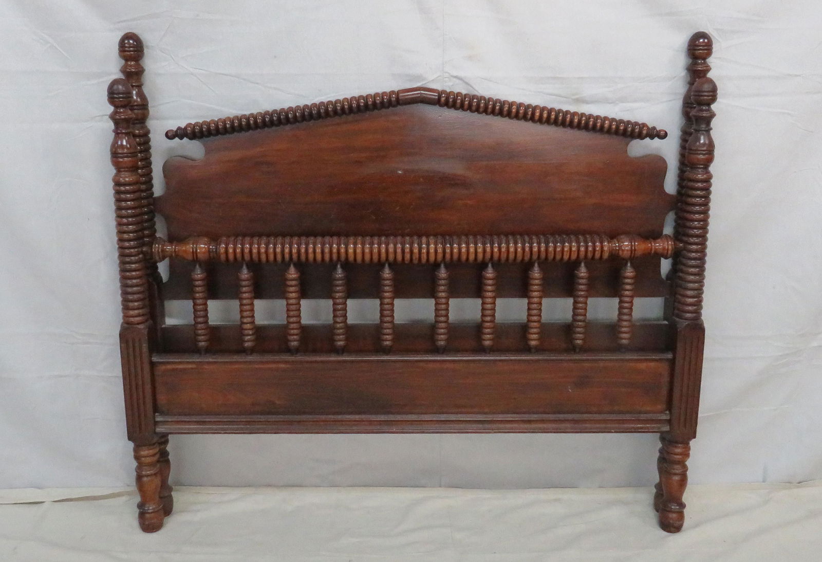 Antique Walnut Jenny Lind Spool Federal Bed: Antique Walnut Jenny Lind Spool Federal Bed in good condition, Queen Size, with rails, Poster Bed, 50''H