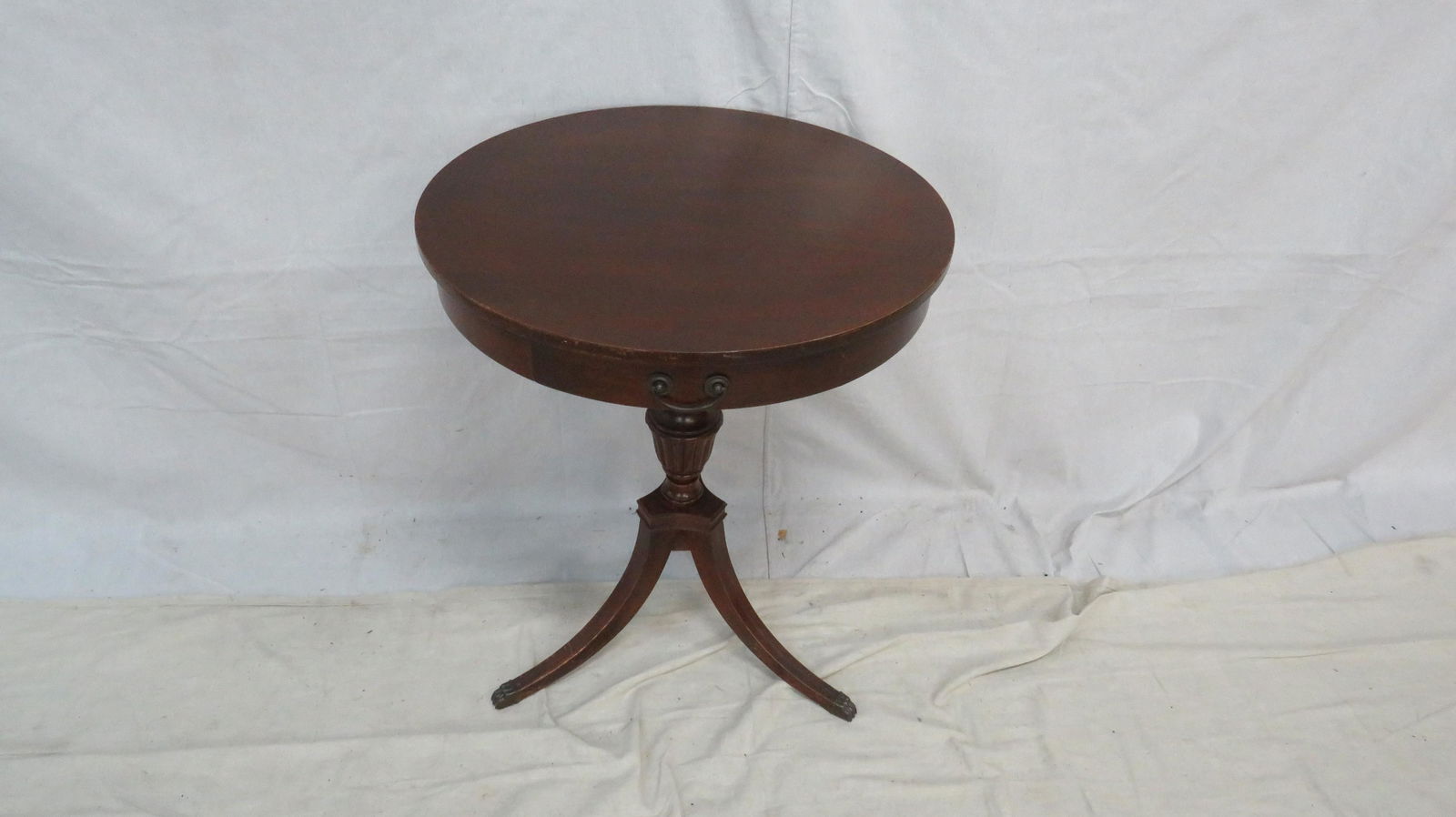 Round Mahogany Lamp Table (1 of 3)