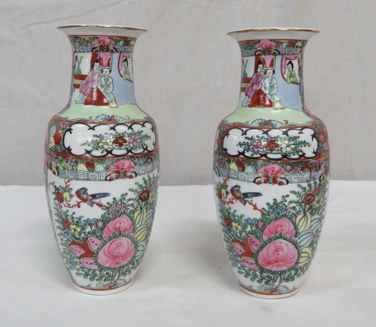 Vintage Pair Oriental Rose Medallion Vases (1 of 5)