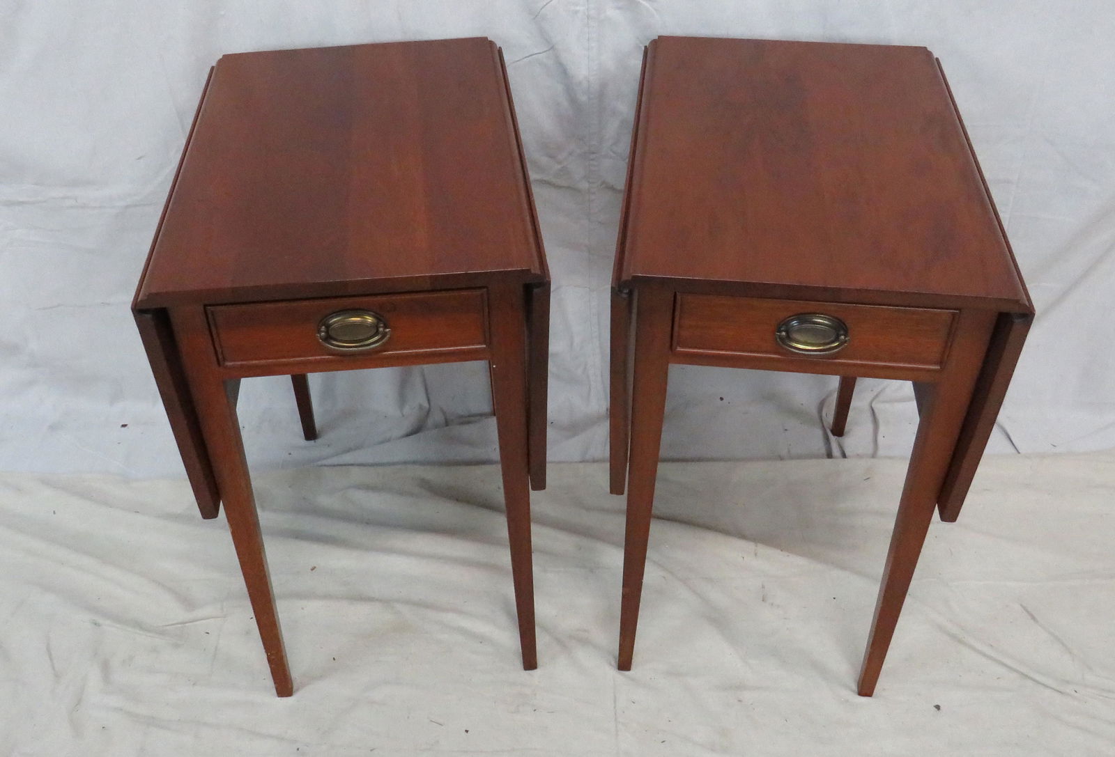 Pair of Craftique Hepplewhite Pembroke Tables (1 of 5)