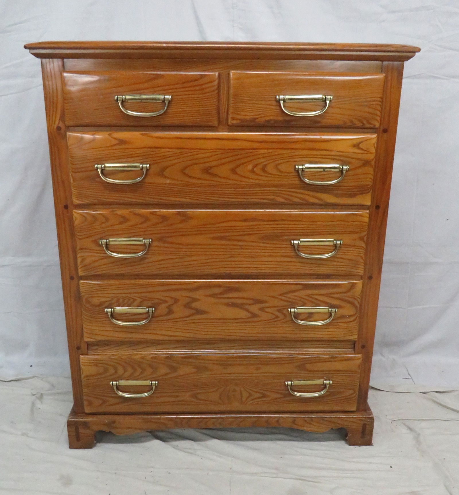 Link-Taylor Countryside Chest of Drawers (1 of 8)