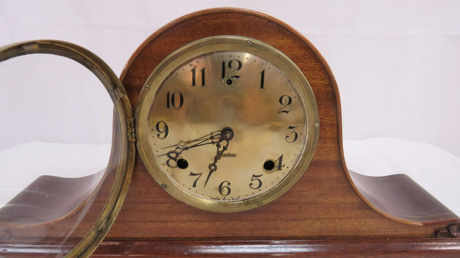 Antique Sessions Mantel Clock in Mahogany Case (1 of 5)