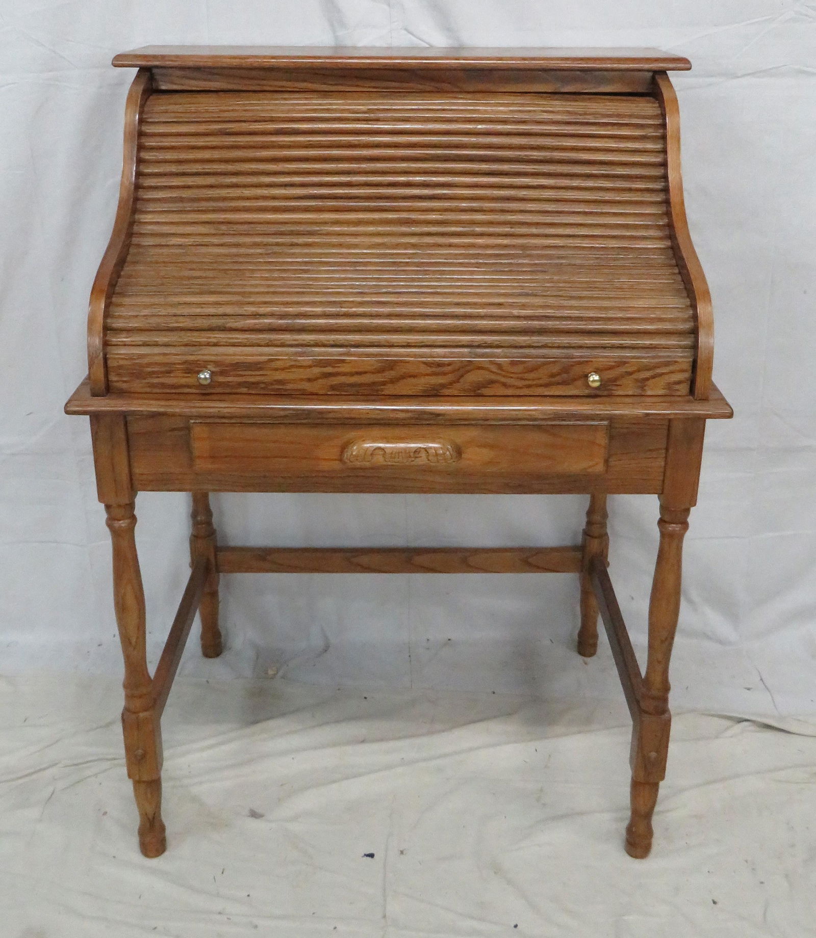 Vintage Oak Rolltop Desk (1 of 3)