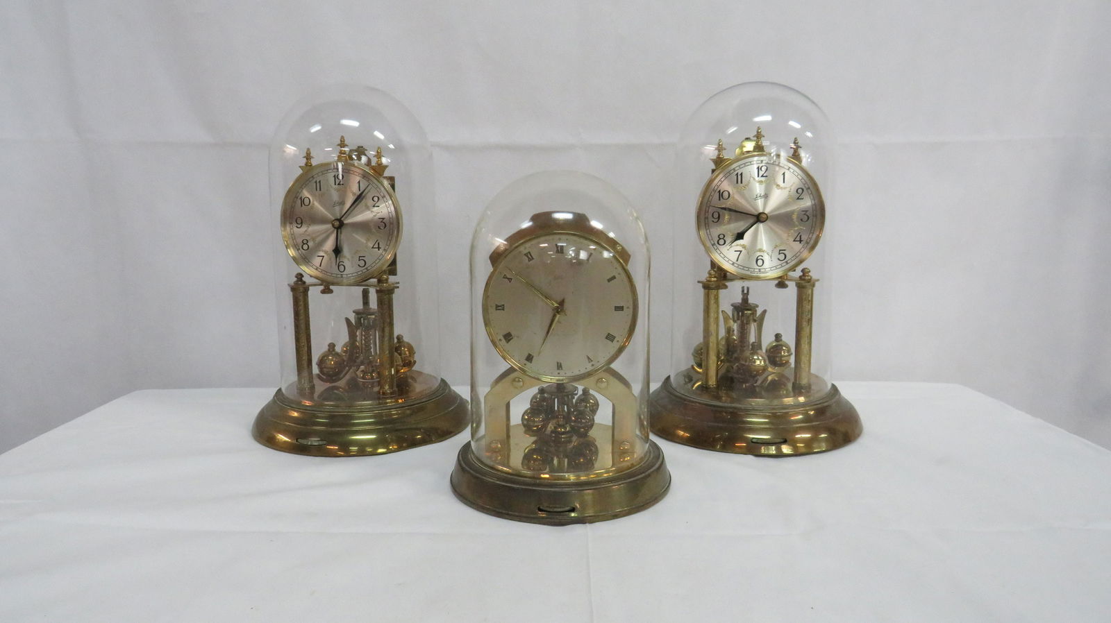 3 Schatz Anniversary Clocks for Parts (1 of 2)