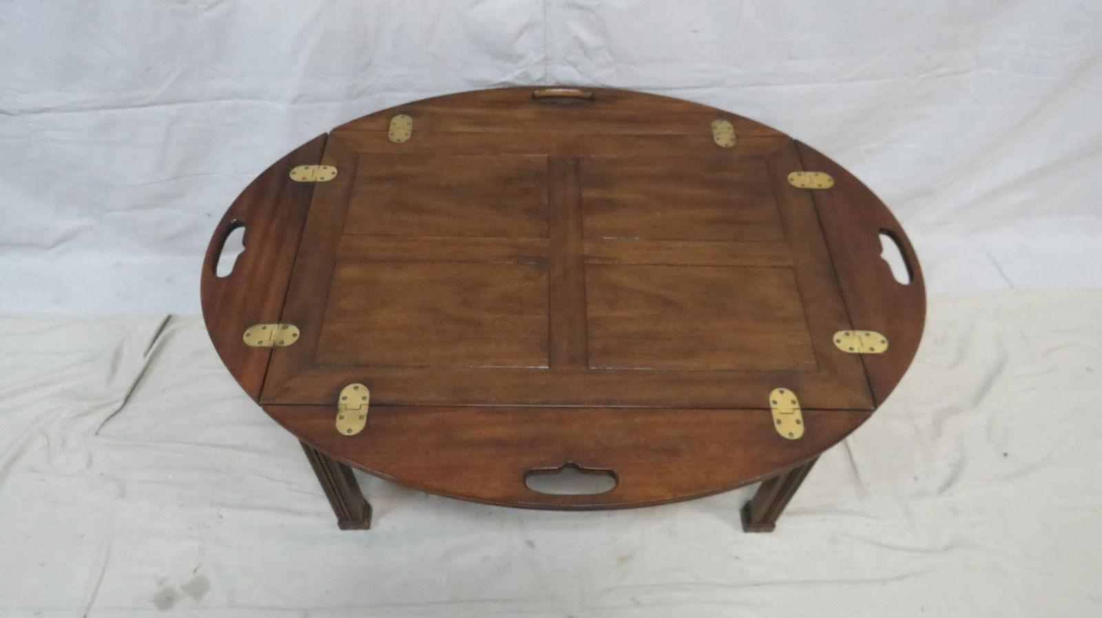Vintage Henredon Chippendale Butlers Table (1 of 6)