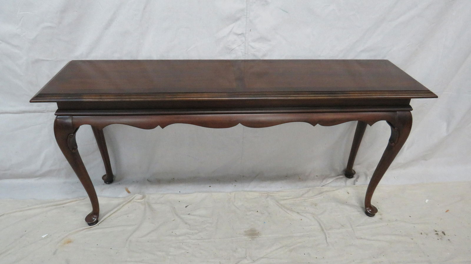 Ethan Allen Traditional Console Table (1 of 4)