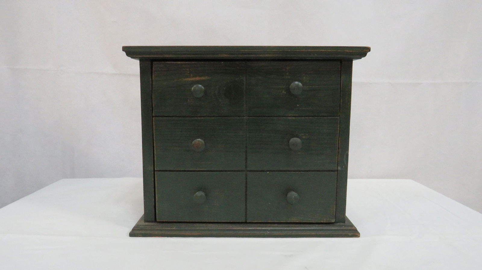 Primitive Wooden Storage Box (1 of 4)