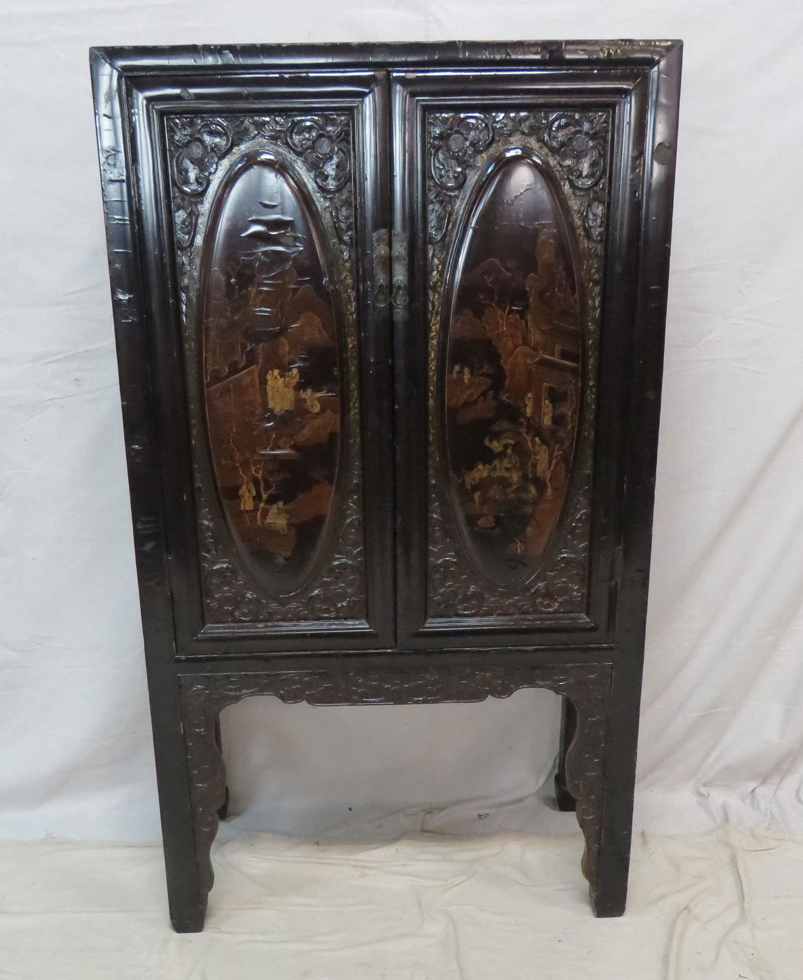 Antique Chinese Black Lacquer Wedding Cabinet (1 of 9)