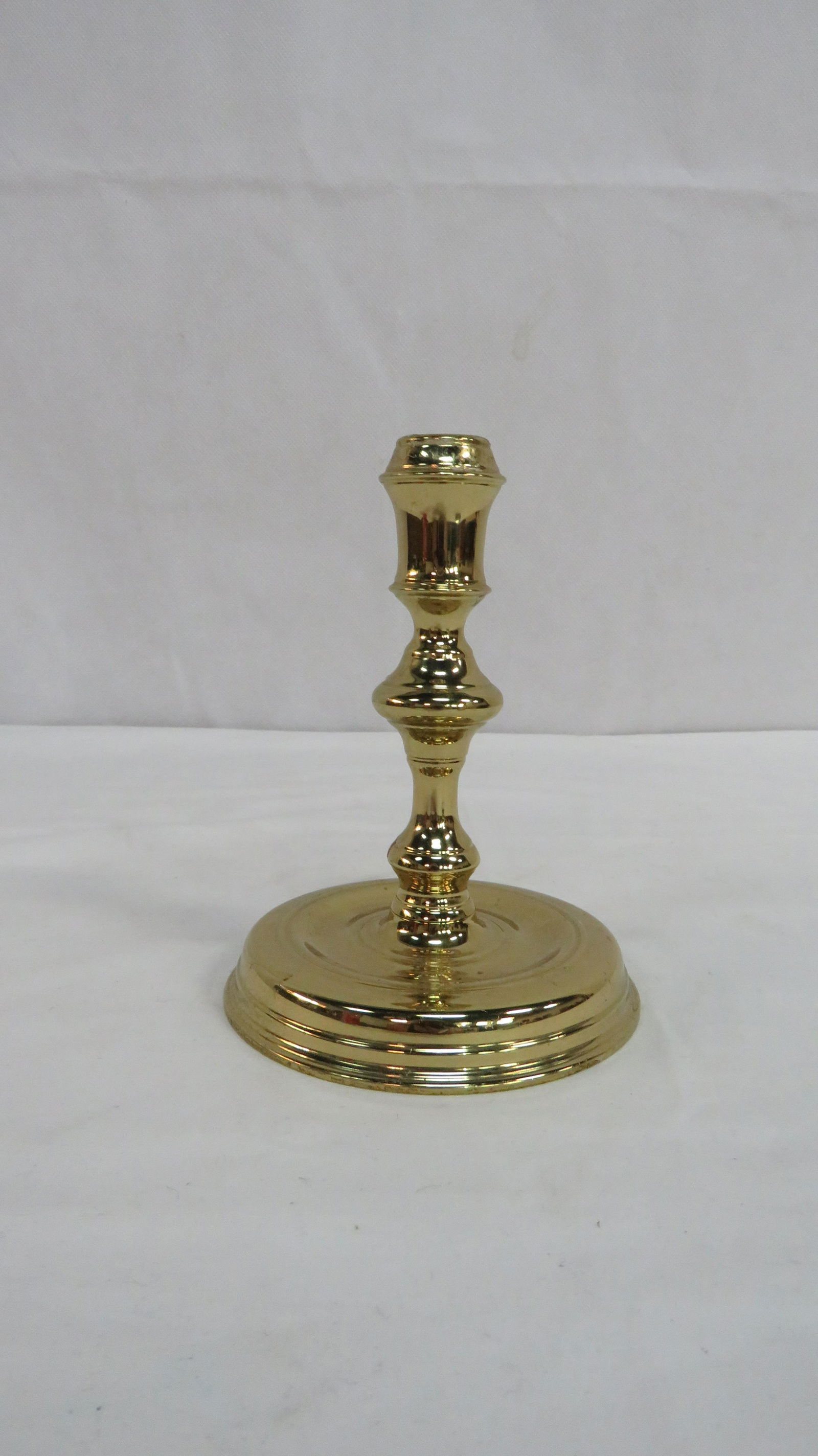 Virginia Metalcrafters CW 16-20 Brass Candlestick (1 of 2)