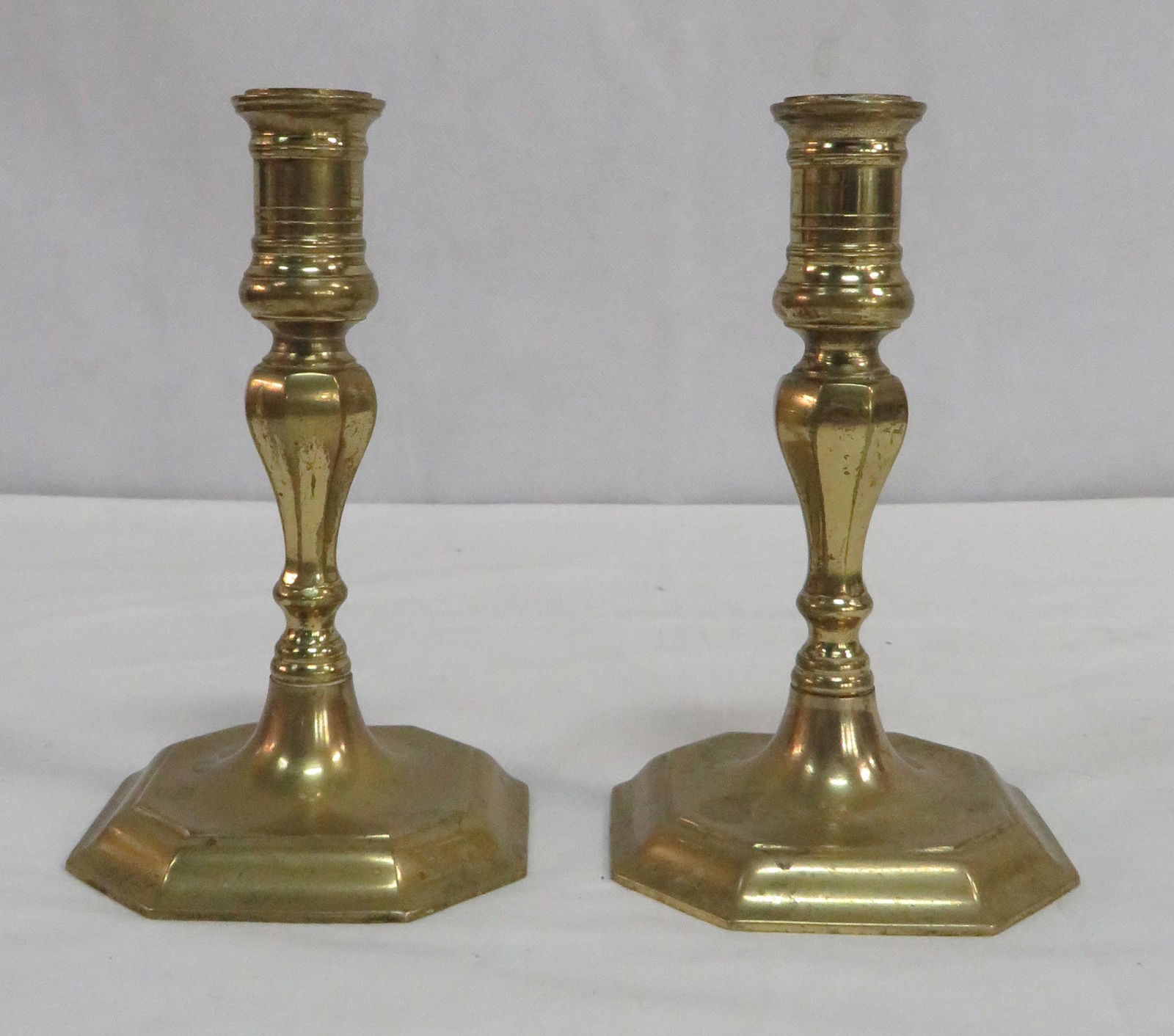 Vintage Baldwin Colonial Brass Candlesticks (1 of 4)