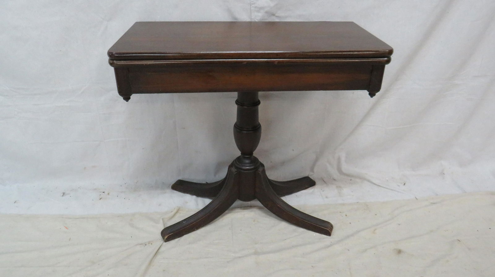 Vintage Mahogany Flip Top Game Table (1 of 6)