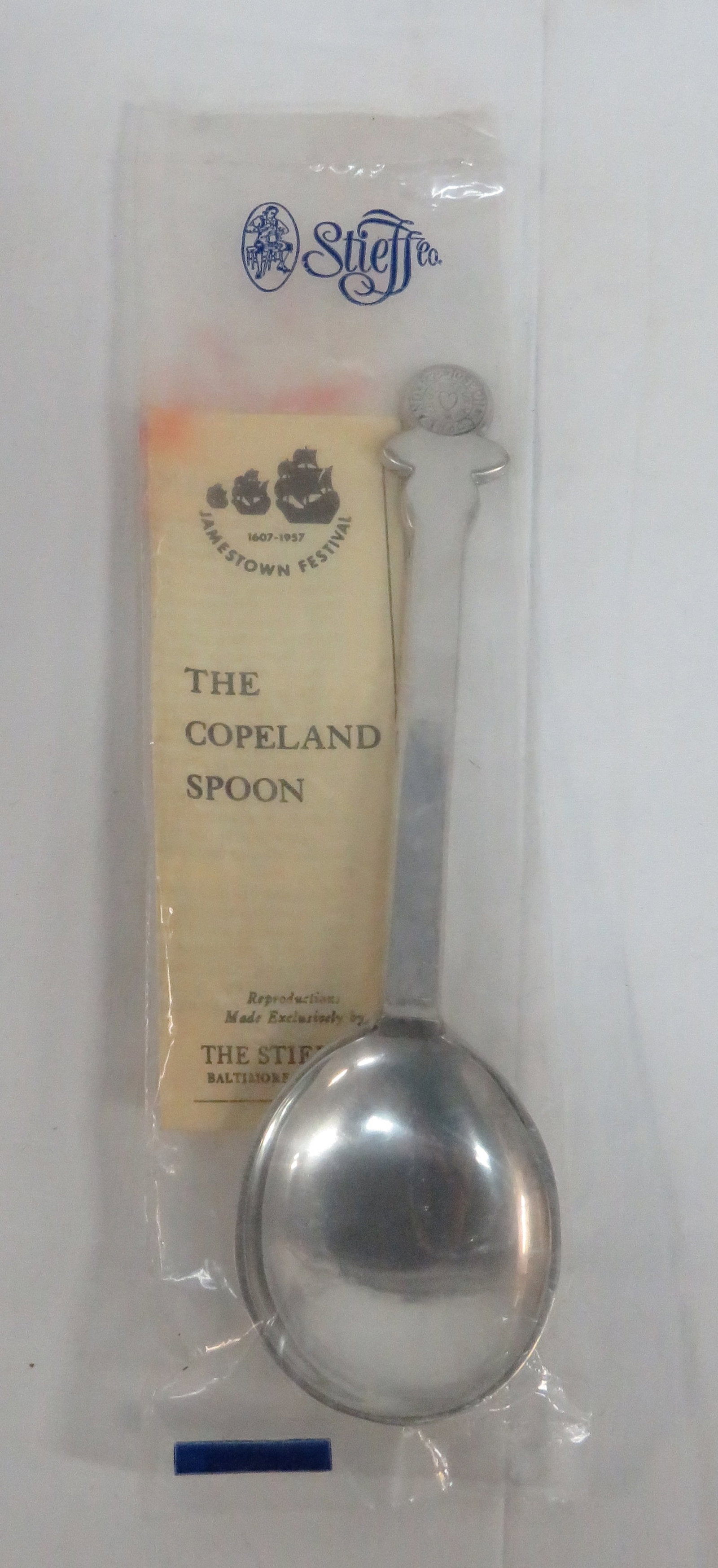 Vintage Steiff Chuckatuck Pewter Copeland Spoon: Vintage Steiff Chuckatuck Pewter Copeland Spoon in original packaging. Spoon is 8" long.